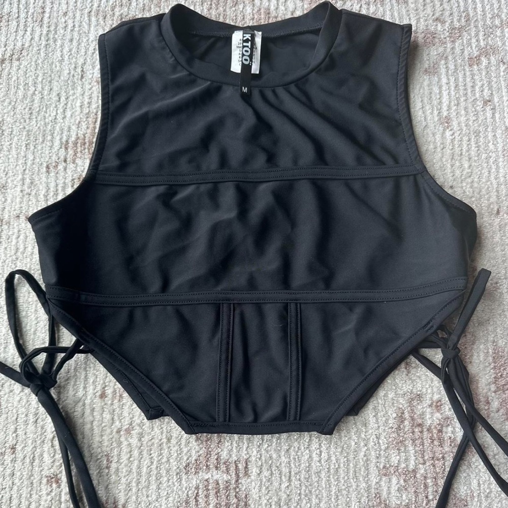Cute, stretchy, black high neck crop top
